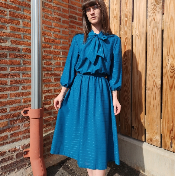 VTG Torqoiuse Day Dress - Picture 2 of 3